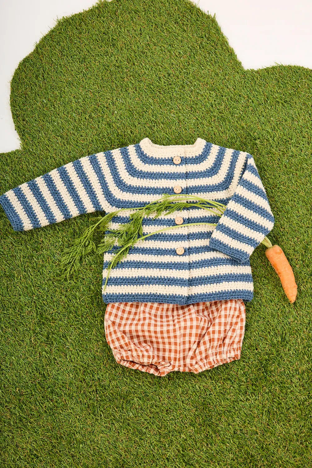 Edouard crochet striped vest
