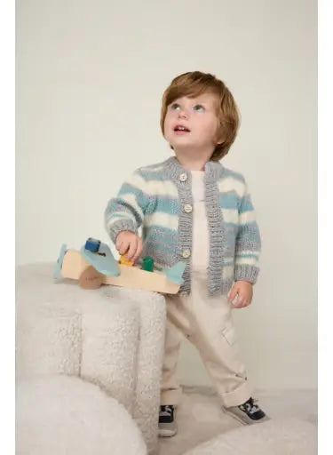 Illian jacquard raglan sweater with cat print