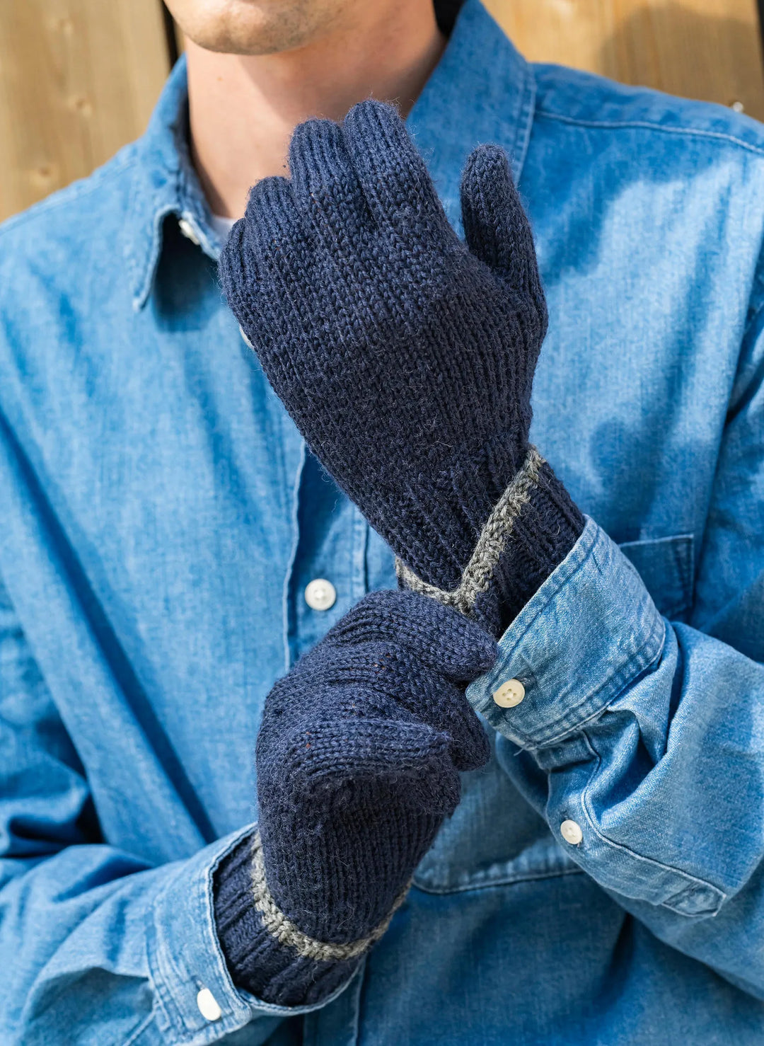 Marvin two-tone cuff gloves