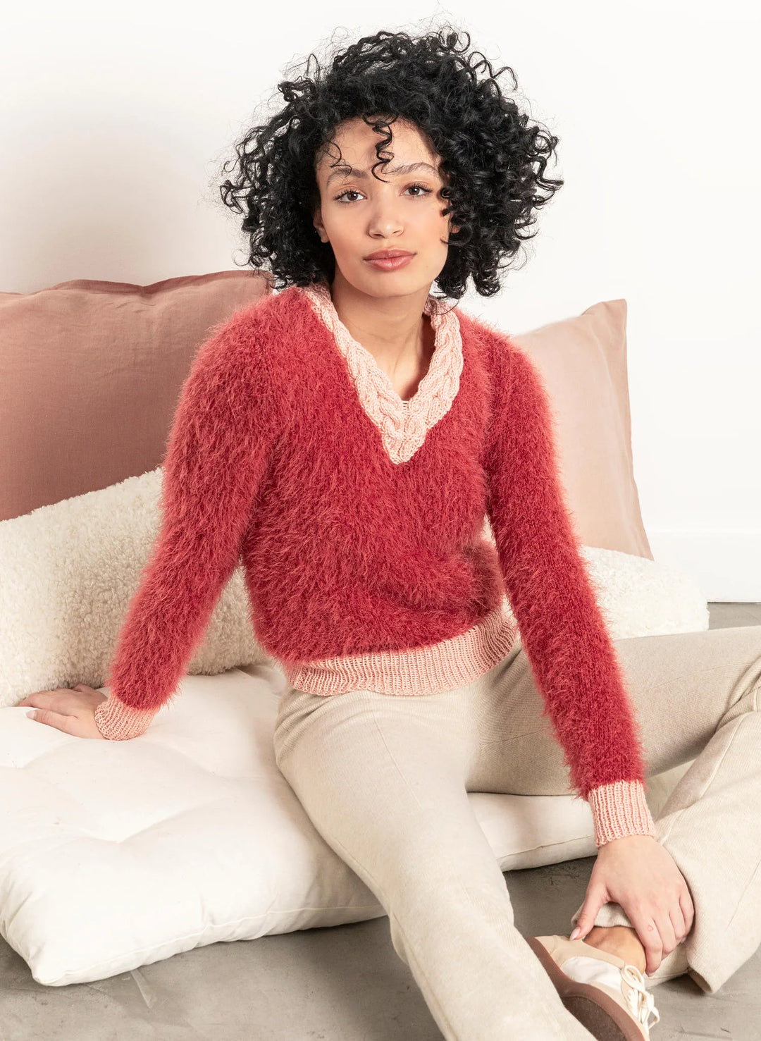 Bergère de France Canada - Adeline cable - knit V - neck hairy sweater