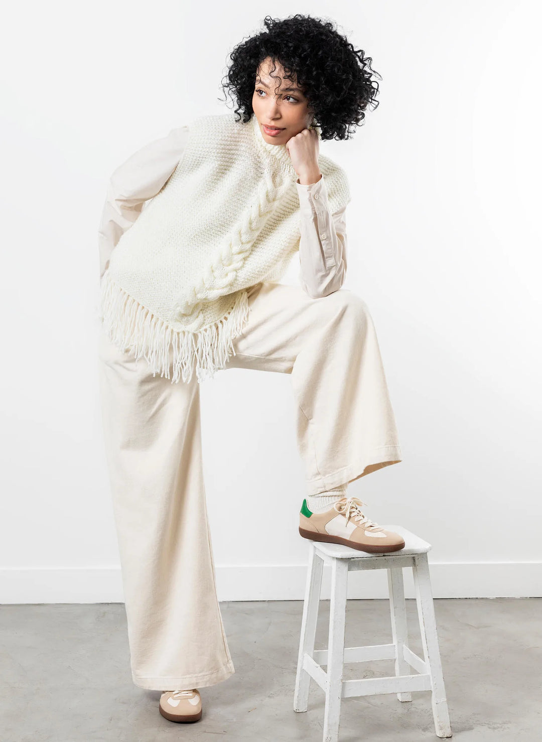 Bergère de France Canada - Bianca cable and fringe poncho sweater