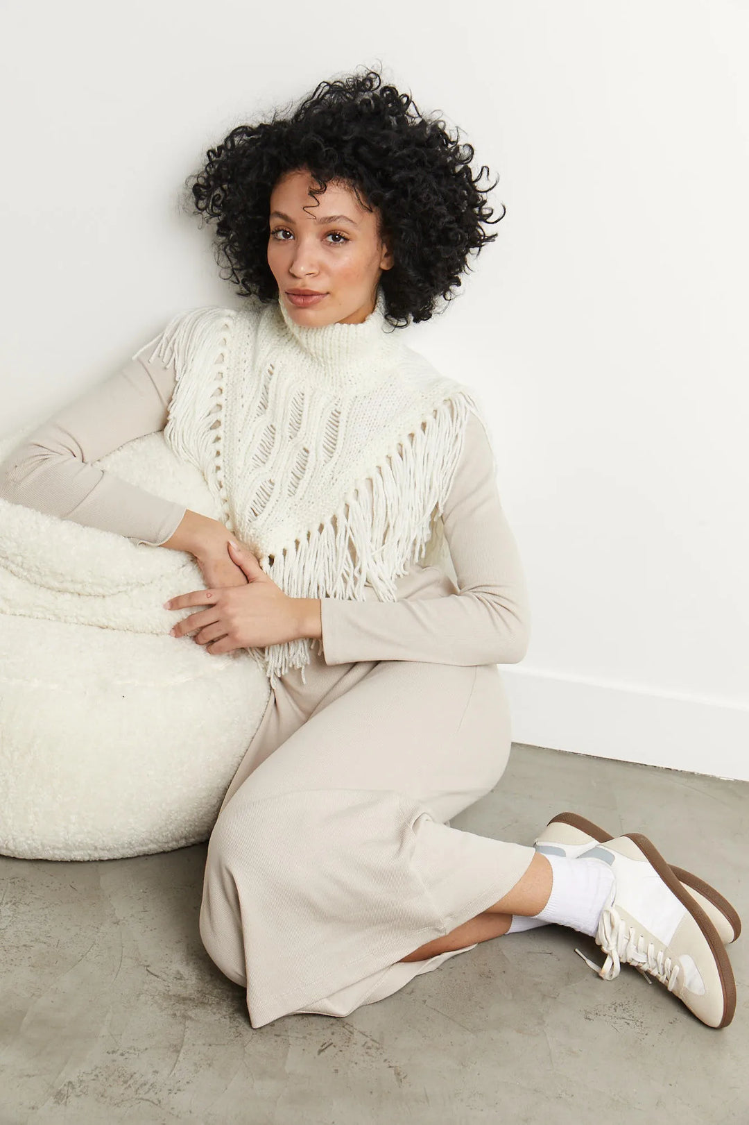 Bergère de France Canada - Billie fringed openwork collar