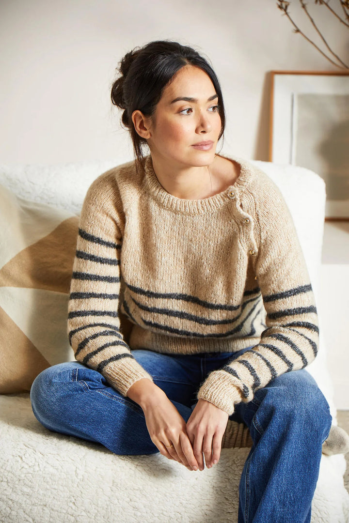 Bergère de France Canada - Emilie buttoned raglan striped sweater