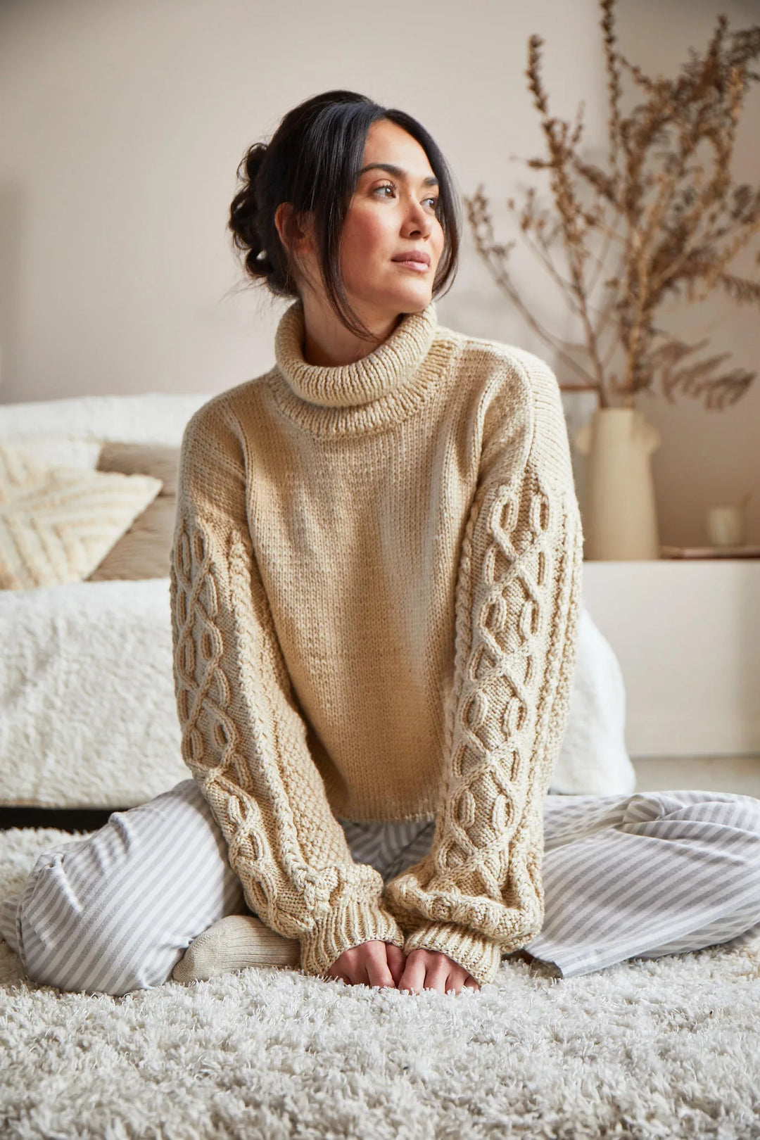 Bergère de France Canada - Ines turtleneck sweater with cable knit sleeves