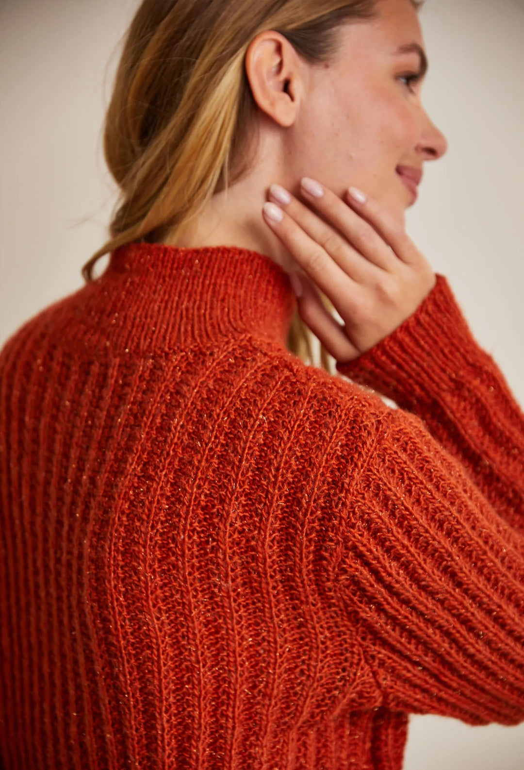 Bergère de France Canada - Lisa zip - up trucker neck sweater