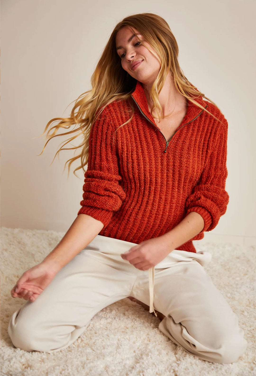 Bergère de France Canada - Lisa zip - up trucker neck sweater