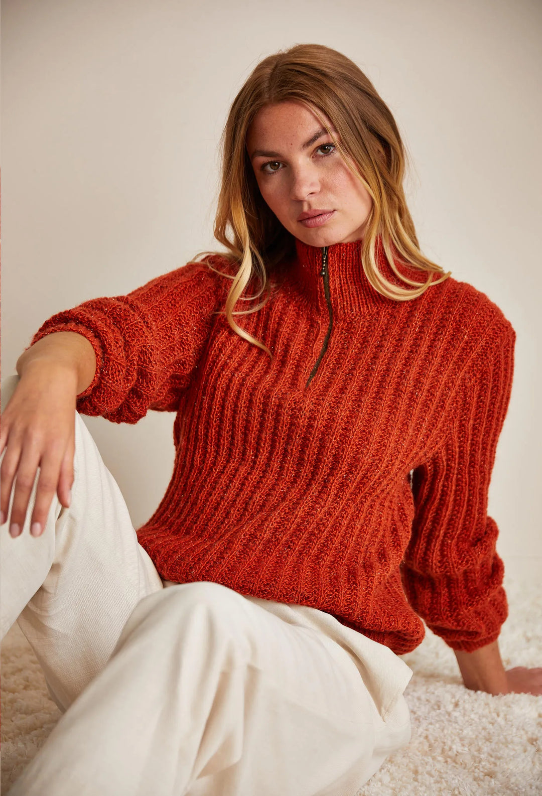 Bergère de France Canada - Lisa zip - up trucker neck sweater