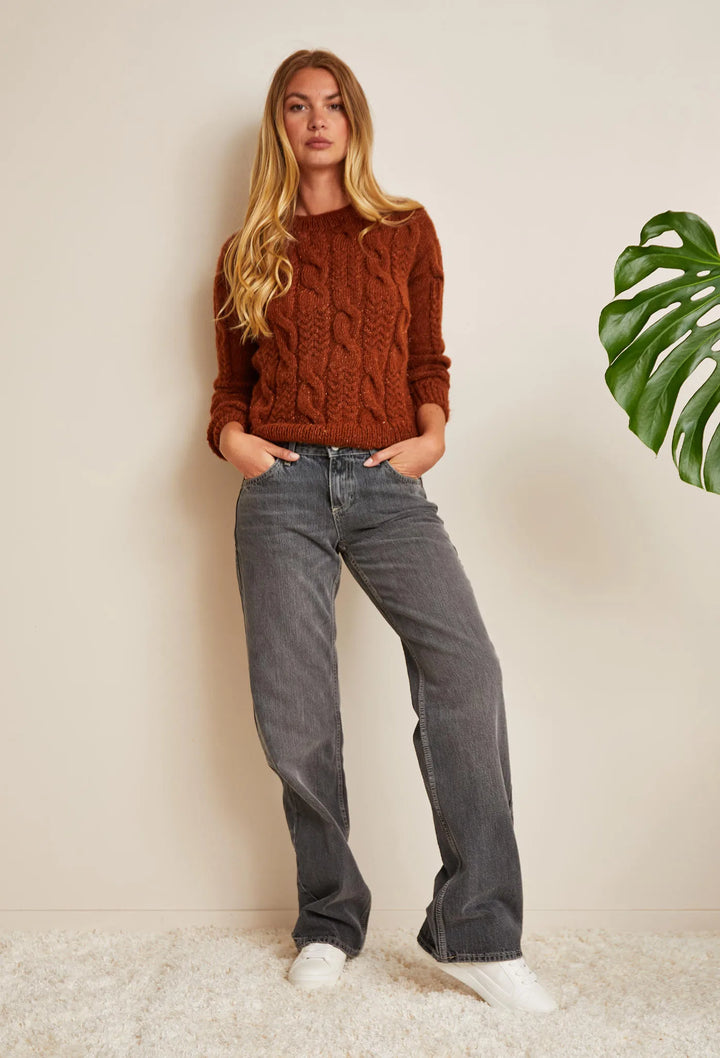 Bergère de France Canada - Laurence cable knit sweater