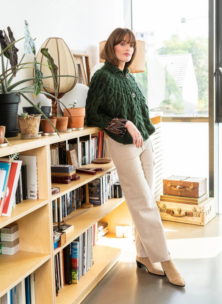 Bergère de France Canada - Small cabled cape