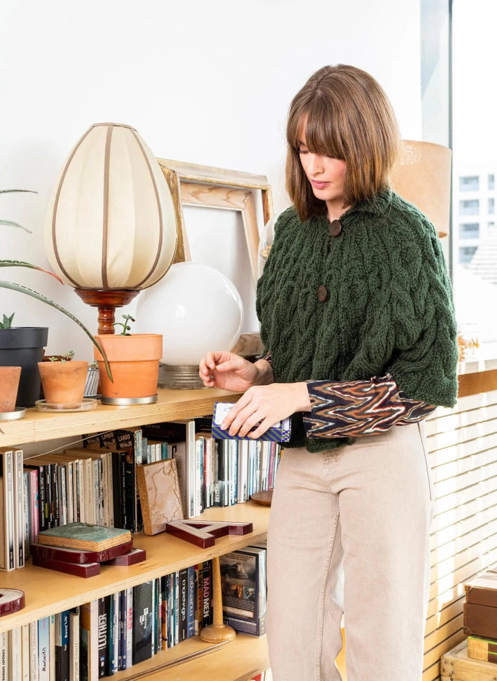 Bergère de France Canada - Small cabled cape